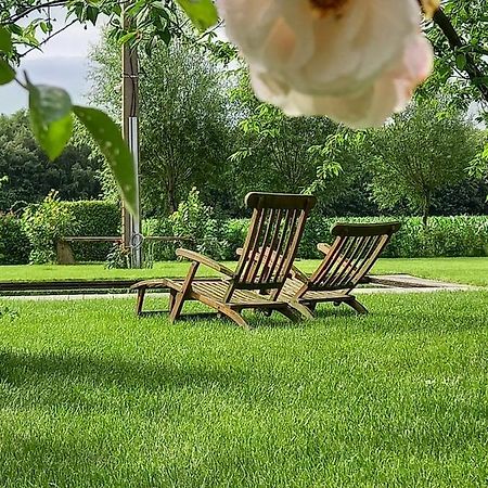 B & B Victors Hof, Met Zwemvijver In Landelijke Setting Lievegem エクステリア 写真